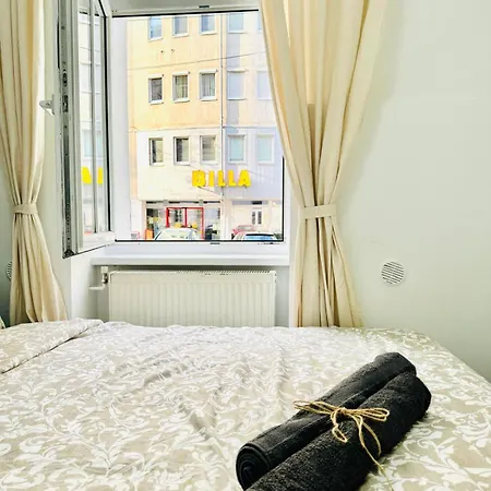 Comfortable 5Br Shared Apt 10 Minute Walk To Matzleinsdorfer Platz Vienna Exterior photo