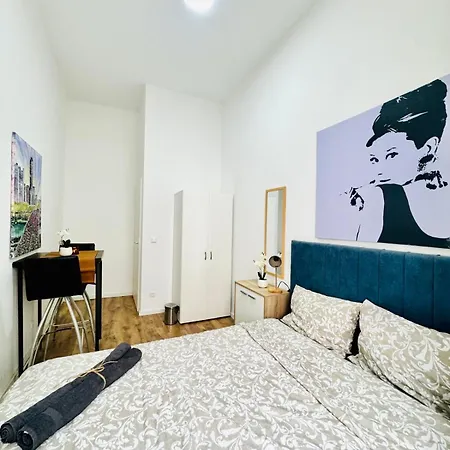 Comfortable 5Br Shared Apt 10 Minute Walk To Matzleinsdorfer Platz Vienna Exterior photo