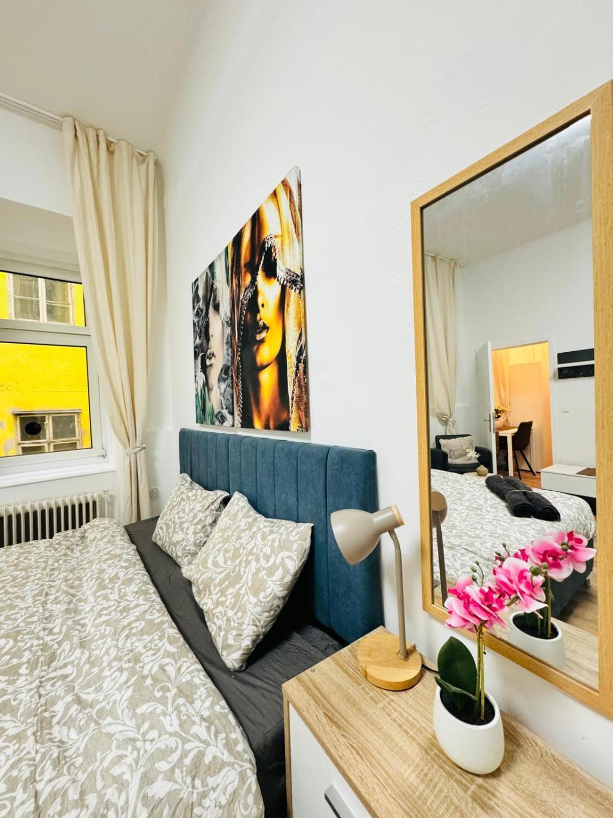 Apartament Comfortable 5br Shared 10 Minute Walk To Matzleinsdorfer Platz *