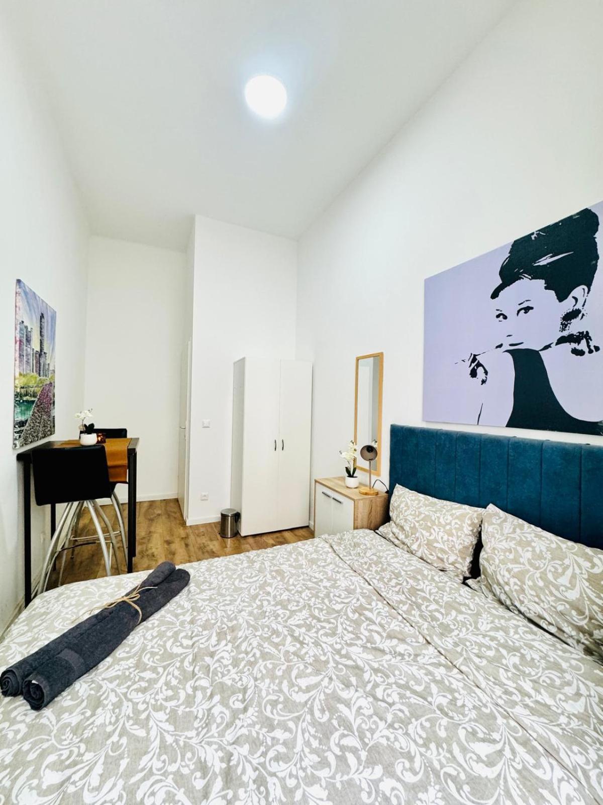 Apartament Comfortable 5br Shared 10 Minute Walk To Matzleinsdorfer Platz *